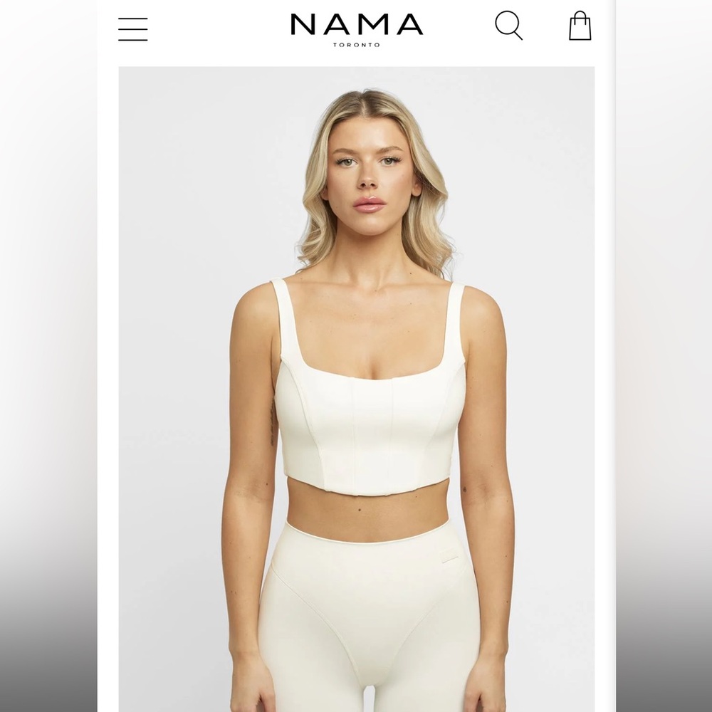 NAMA White workout set